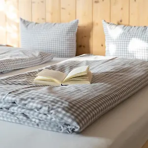 Alps Hostal